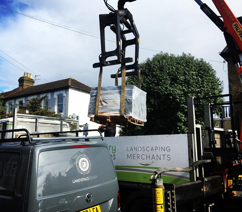 Landspace Design's in-house services mean that we meticulously manage landscape gardening projects throughout every stage. Landspace Design's in-house services mean that we meticulously manage landscape gardening projects throughout every stage.