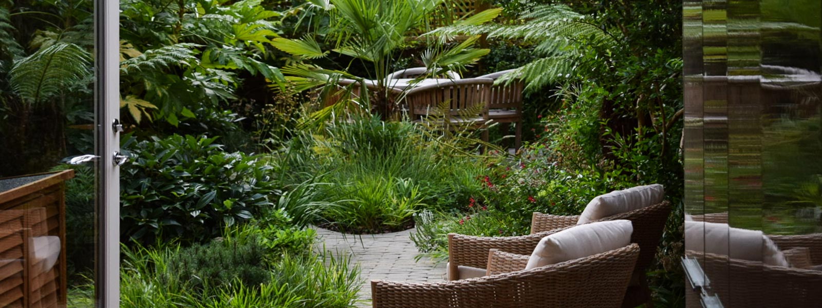 A tropically inspired garden design for a terraced Victorian house in Islington, London N1.