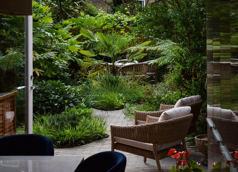 A tropically inspired garden design for a terraced Victorian house in Islington, London N1.